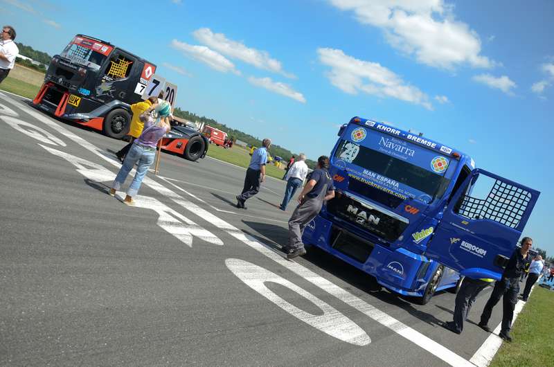 Javier Mariezcurrena consigue una magn&iacute;fica victoria en Nogaro